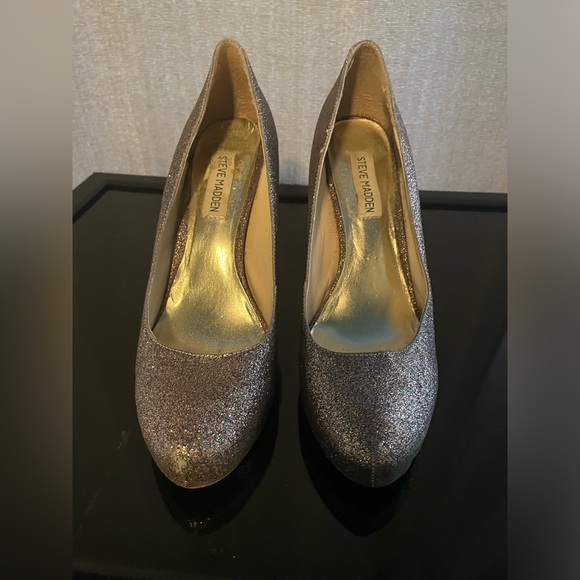 Steve Madden pink silver glitter, sparkle stiletto, 4.5” heel, P-Miami, size 8.5 - Picture 3 of 7